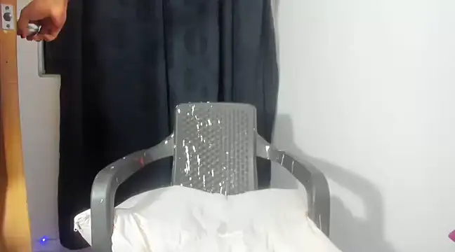 Snapshot of engelldior chatting on 03.01.25 engelldior online show from 03.01.25