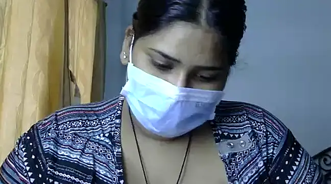 cutelady65 online show from 02.18.25