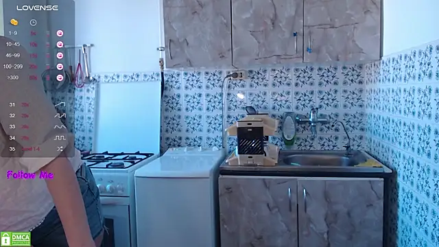 VerySweetKate111 online show from 03.12.26