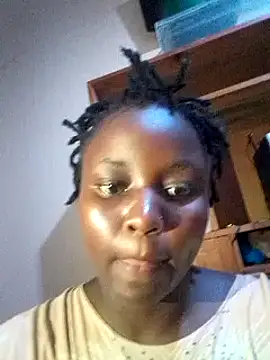 Snapshot of sweetcandy_22y chatting on 12.11.24 sweetcandy 22y online show from 12.11.24