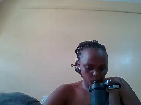 Snapshot of Sexxy-Shie chatting on 01.09.25 Sexxy-Shie online show from 01.09.25