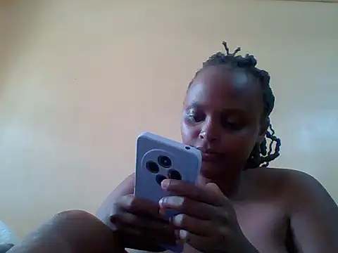 Snapshot of Sexxy-Shie chatting on 01.13.25 Sexxy-Shie online show from 01.13.25