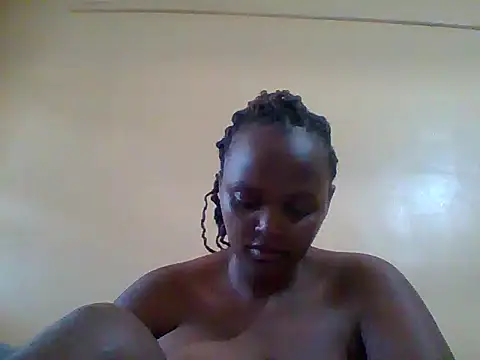 Snapshot of Sexxy-Shie chatting on 01.17.25 Sexxy-Shie online show from 01.17.25