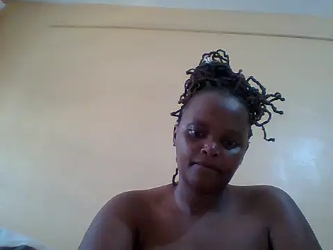 Snapshot of Sexxy-Shie chatting on 02.07.25 Sexxy-Shie online show from 02.07.25