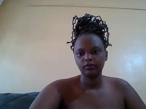 Snapshot of Sexxy-Shie chatting on 02.09.25 Sexxy-Shie online show from 02.09.25