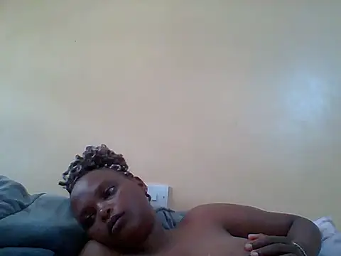 Snapshot of Sexxy-Shie chatting on 02.13.25 Sexxy-Shie online show from 02.13.25