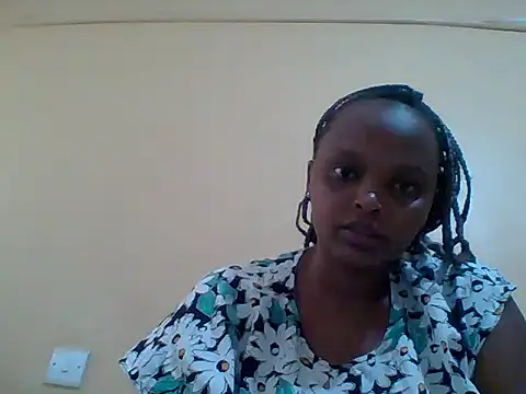 Snapshot of Sexxy-Shie chatting on 02.25.25 Sexxy-Shie online show from 02.25.25