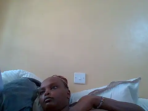 Snapshot of Sexxy-Shie chatting on 03.16.25 Sexxy-Shie online show from 03.16.25