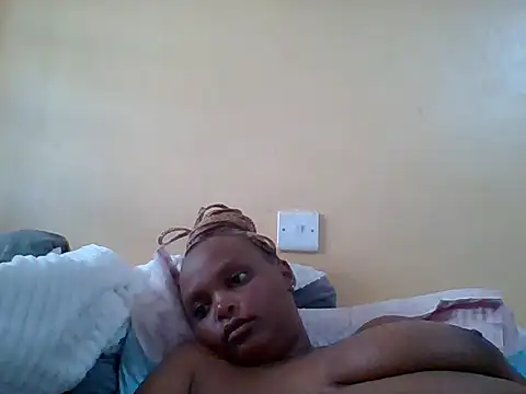 Snapshot of Sexxy-Shie chatting on 03.23.25 Sexxy-Shie online show from 03.23.25