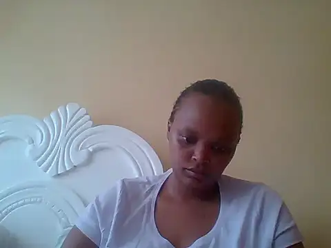 Snapshot of Sexxy-Shie chatting on 09.18.25 Sexxy-Shie online show from 09.18.25