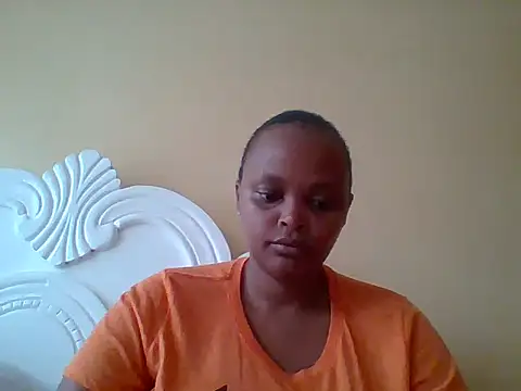 Snapshot of Sexxy-Shie chatting on 09.28.25 Sexxy-Shie online show from 09.28.25