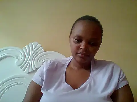 Snapshot of Sexxy-Shie chatting on 10.07.25 Sexxy-Shie online show from 10.07.25