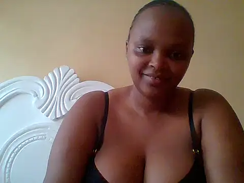 Snapshot of Sexxy-Shie chatting on 10.18.25 Sexxy-Shie online show from 10.18.25