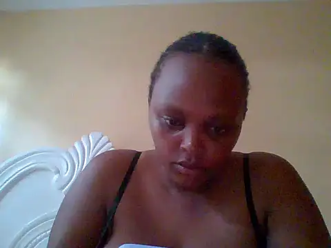 Snapshot of Sexxy-Shie chatting on 12.02.25 Sexxy-Shie online show from 12.02.25