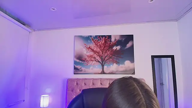 Julianaa Castro  online show from 02.18.26