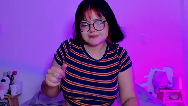 Snapshot of Gaby_Danna chatting on 01.31.25 Gaby Danna online show from 01.31.25