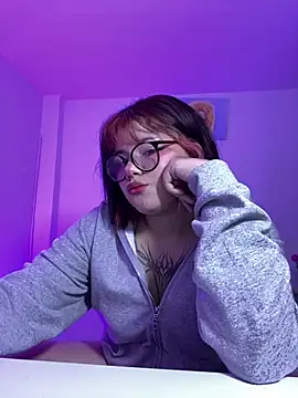 Snapshot of Gaby_Danna chatting on 02.11.25 Gaby Danna online show from 02.11.25