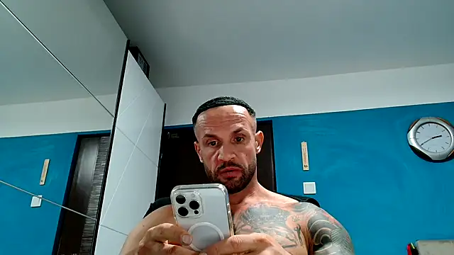 Magnificmuscles89 online show from 10.01.25