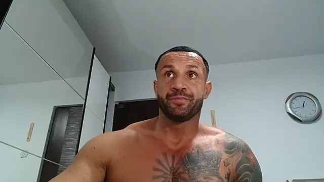 Magnificmuscles89 online show from 04.16.26