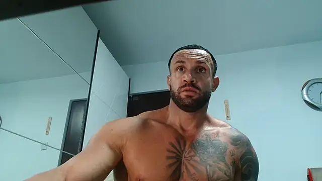 Snapshot of Magnificmuscles89 chatting on 05.18.26 Magnificmuscles89 online show from 05.18.26