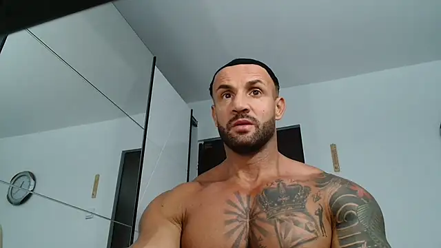 Snapshot of Magnificmuscles89 chatting on 05.31.26 Magnificmuscles89 online show from 05.31.26