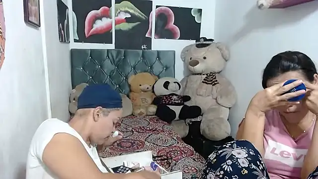 manzanahot9 online show from 03.15.25