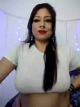 Snapshot of kristal_ktl chatting on 12.23.24 kristal ktl online show from 12.23.24