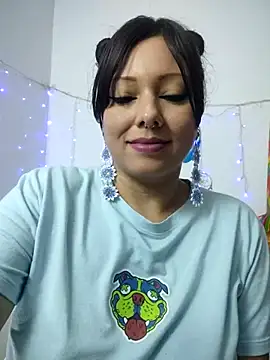 Snapshot of kristal_ktl chatting on 03.15.25 kristal ktl online show from 03.15.25
