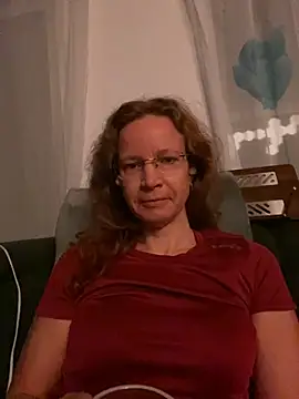 Snapshot of AnnikaRose chatting on 11.05.25 AnnikaRose online show from 11.05.25