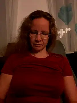 Snapshot of AnnikaRose chatting on 11.25.25 AnnikaRose online show from 11.25.25