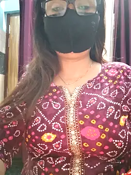 Snapshot of Aishwaryaa_69 chatting on 11.13.25 Aishwaryaa 69 online show from 11.13.25