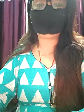 Snapshot of Aishwaryaa_69 chatting on 11.22.25 Aishwaryaa 69 online show from 11.22.25