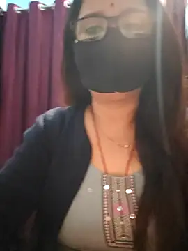 Snapshot of Aishwaryaa_69 chatting on 11.25.25 Aishwaryaa 69 online show from 11.25.25