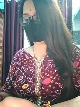 Snapshot of Aishwaryaa_69 chatting on 11.27.25 Aishwaryaa 69 online show from 11.27.25