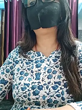 Snapshot of Aishwaryaa_69 chatting on 12.16.25 Aishwaryaa 69 online show from 12.16.25