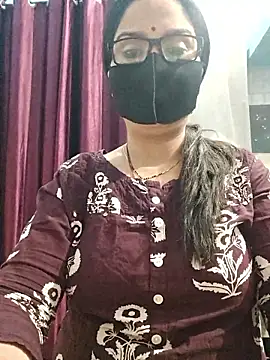 Snapshot of Aishwaryaa_69 chatting on 01.13.26 Aishwaryaa 69 online show from 01.13.26