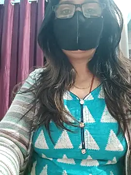 Snapshot of Aishwaryaa_69 chatting on 01.15.26 Aishwaryaa 69 online show from 01.15.26