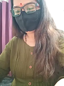 Snapshot of Aishwaryaa_69 chatting on 04.22.26 Aishwaryaa 69 online show from 04.22.26
