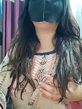 Snapshot of Aishwaryaa_69 chatting on 04.26.26 Aishwaryaa 69 online show from 04.26.26