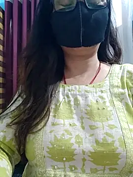 Snapshot of Aishwaryaa_69 chatting on 04.27.26 Aishwaryaa 69 online show from 04.27.26
