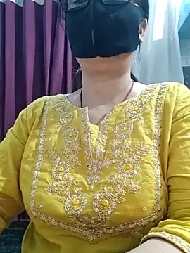 Snapshot of Aishwaryaa_69 chatting on 06.18.26 Aishwaryaa 69 online show from 06.18.26