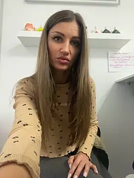 Snapshot of Lanaa19 chatting on 01.07.25 Lanaa19 online show from 01.07.25