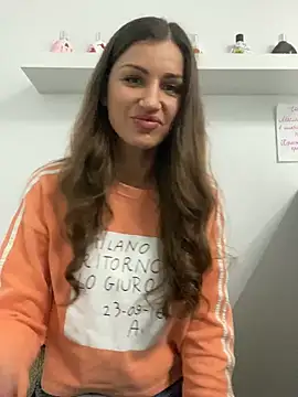 Snapshot of Lanaa19 chatting on 03.19.25 Lanaa19 online show from 03.19.25