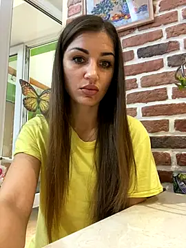 Snapshot of Lanaa19 chatting on 10.15.25 Lanaa19 online show from 10.15.25