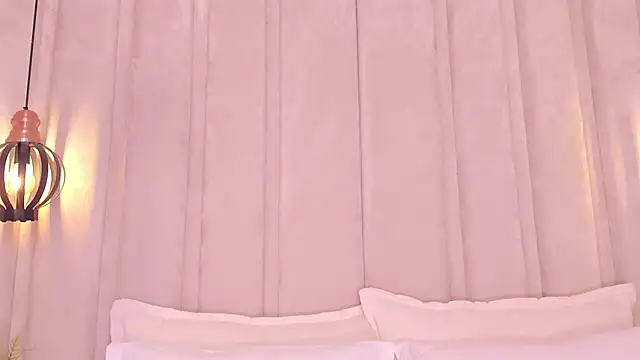 bonniekim  online show from 02.20.25