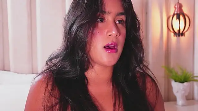 bonniekim  online show from 11.24.25