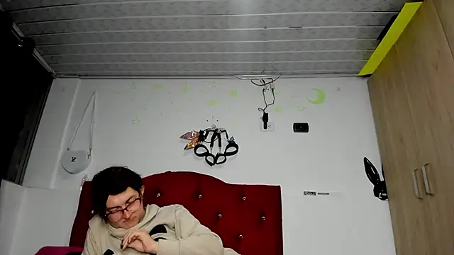 Sweet-Suck69 online show from 01.06.25