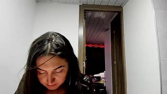 Sweet-Suck69 online show from 01.24.25