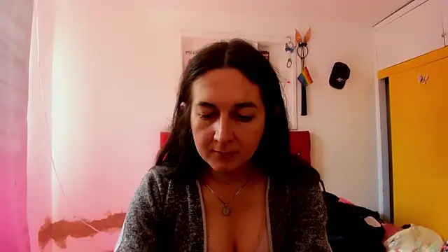 Snapshot of Sweet-Suck69 chatting on 04.25.26 Sweet-Suck69 online show from 04.25.26
