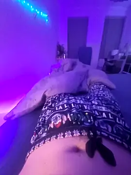 Snapshot of Knicklicht1@xh chatting on 12.18.25 Knicklicht1xh online show from 12.18.25